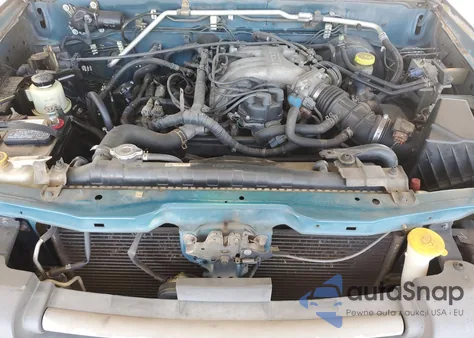 2002 Nissan Frontier Crew Cab Xe z USA, uszkodzony, nr VIN 1N6ED29X42C371148